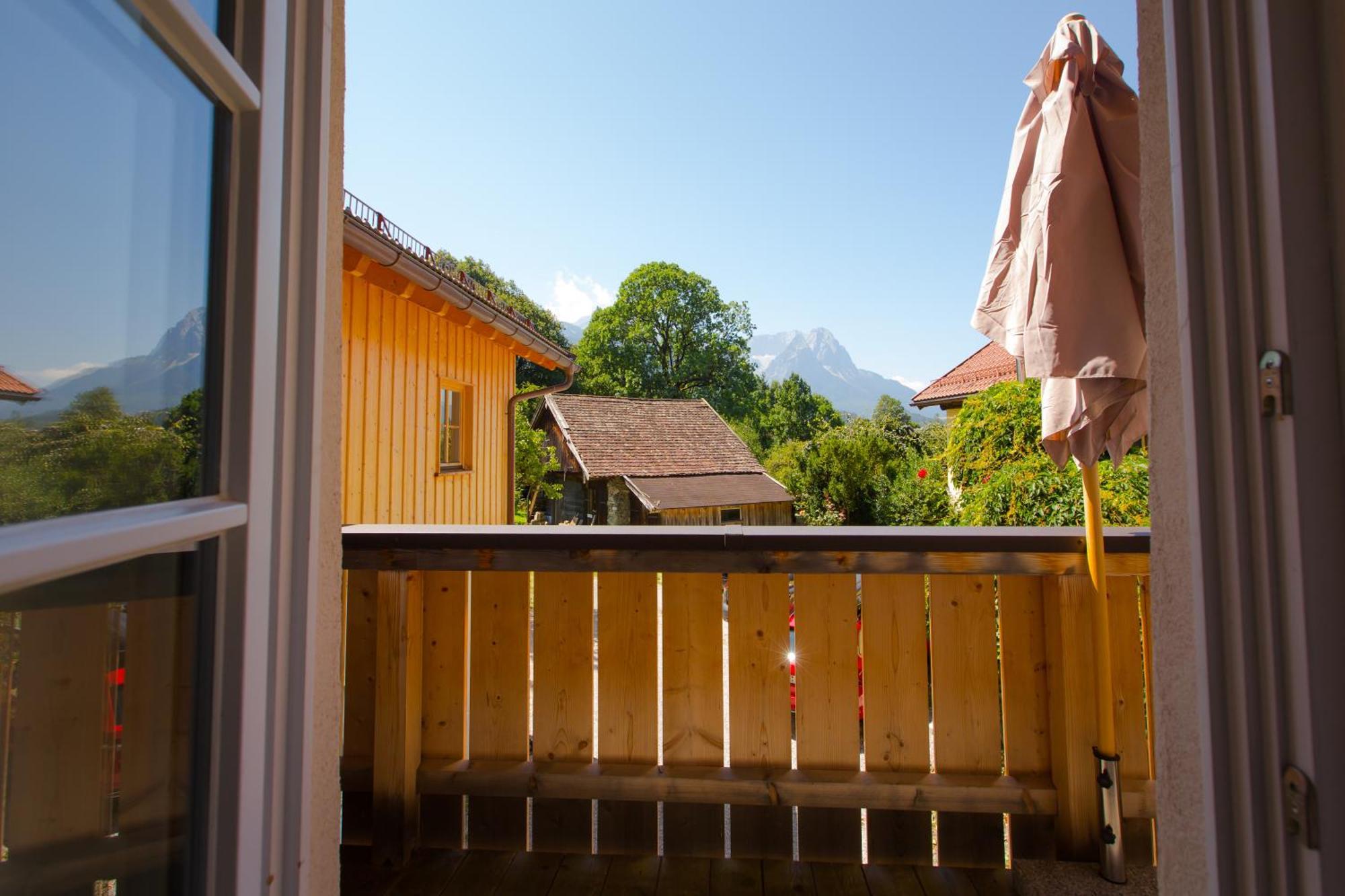 Bio Ferienwohnungen Im Lieblingsort 1868 Garmisch-Partenkirchen Exterior foto